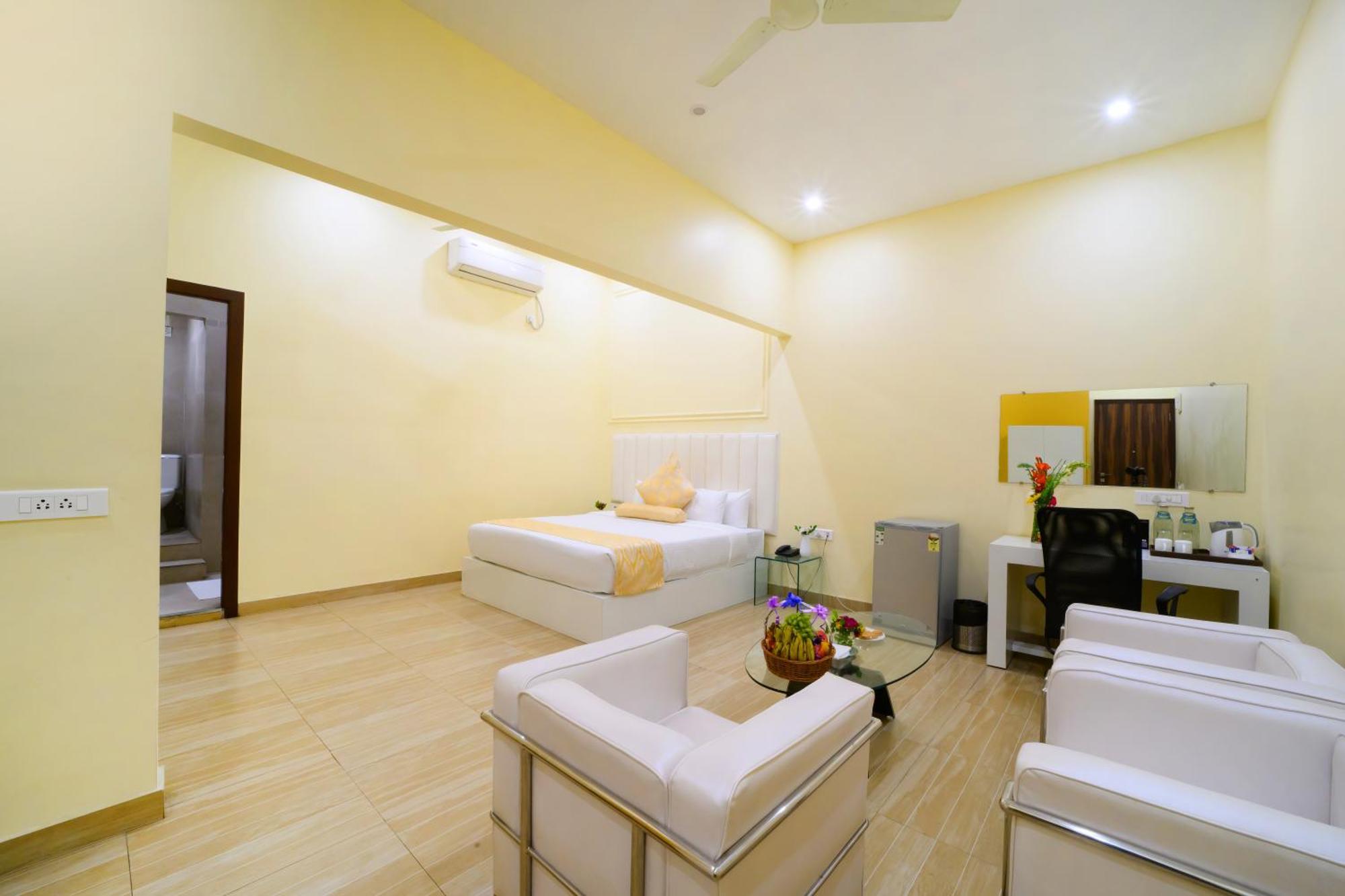 Sinclairs Burdwan Hotel Bagian luar foto